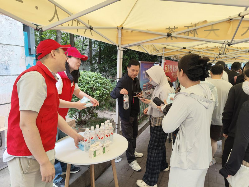 6966集团-不凡成就非凡,相信品牌的力量