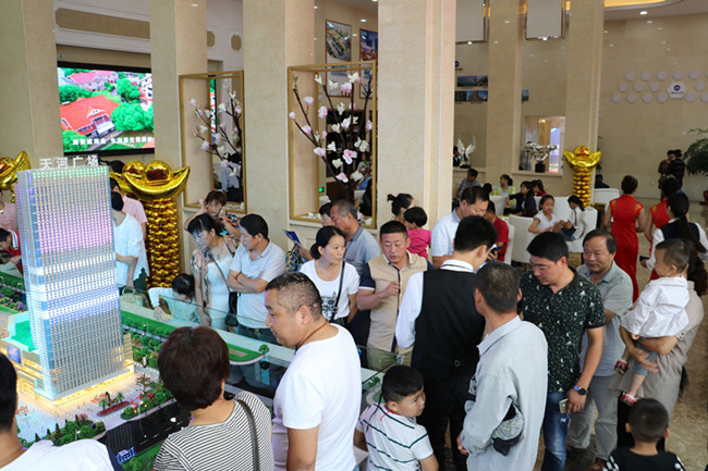6966集团-不凡成就非凡,相信品牌的力量