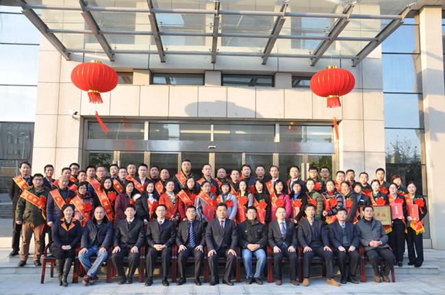 20170125082140_9531 6966集团-不凡成就非凡,相信品牌的力量