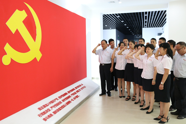 20170724165828_5781 6966集团-不凡成就非凡,相信品牌的力量