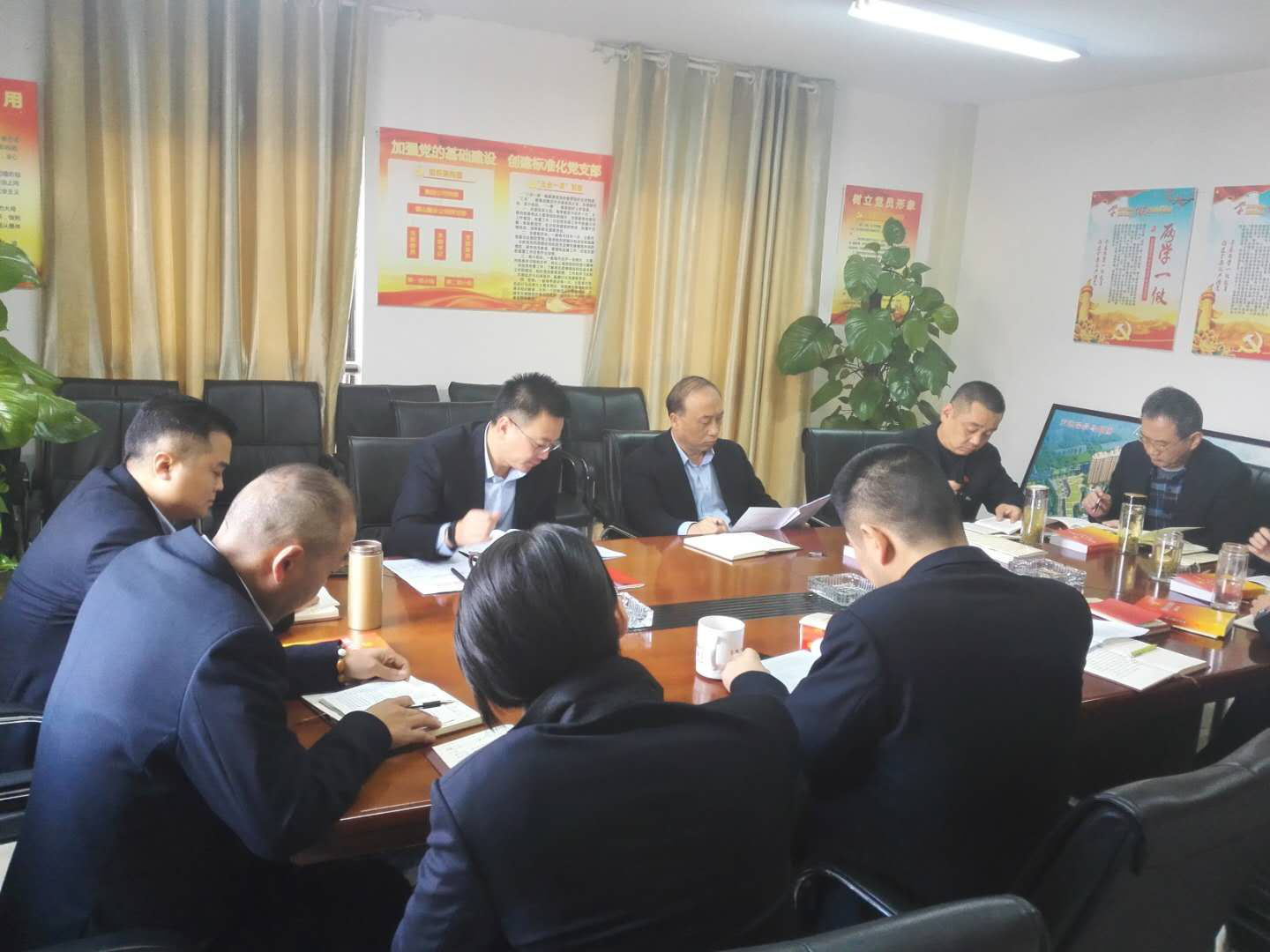 6966集团-不凡成就非凡,相信品牌的力量