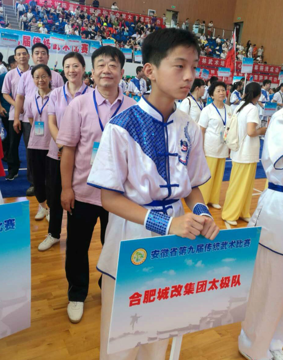 20180717093252_1147 6966集团-不凡成就非凡,相信品牌的力量