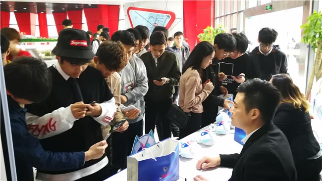 20190103145005_3300 6966集团-不凡成就非凡,相信品牌的力量