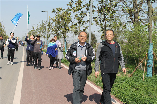 6966集团-不凡成就非凡,相信品牌的力量