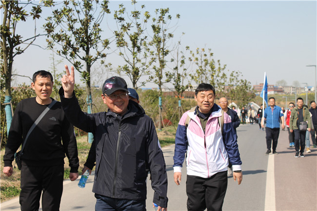 6966集团-不凡成就非凡,相信品牌的力量