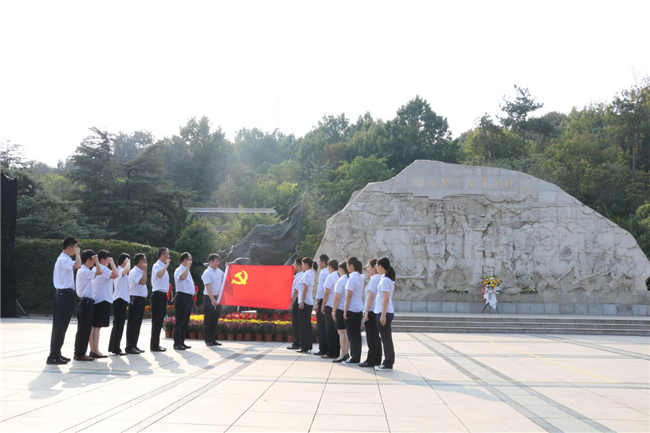 20191010212440_0089 6966集团-不凡成就非凡,相信品牌的力量