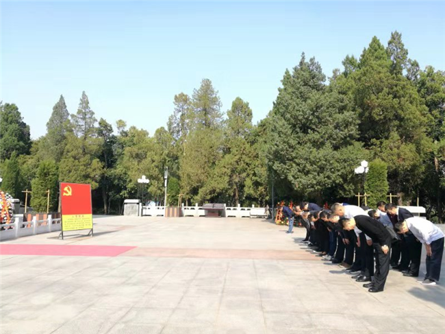 20191025173052_6384 6966集团-不凡成就非凡,相信品牌的力量