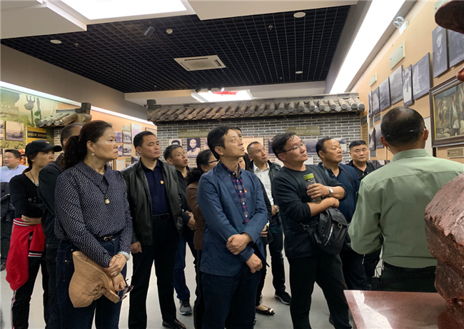 20191025173054_4997 6966集团-不凡成就非凡,相信品牌的力量