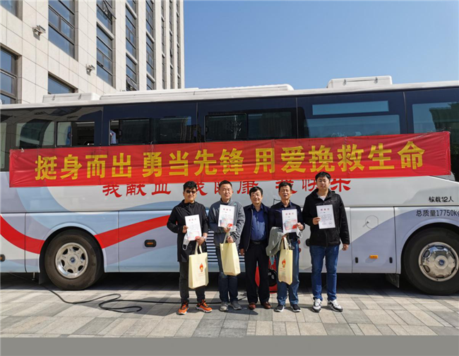 20200429110456_3716 6966集团-不凡成就非凡,相信品牌的力量