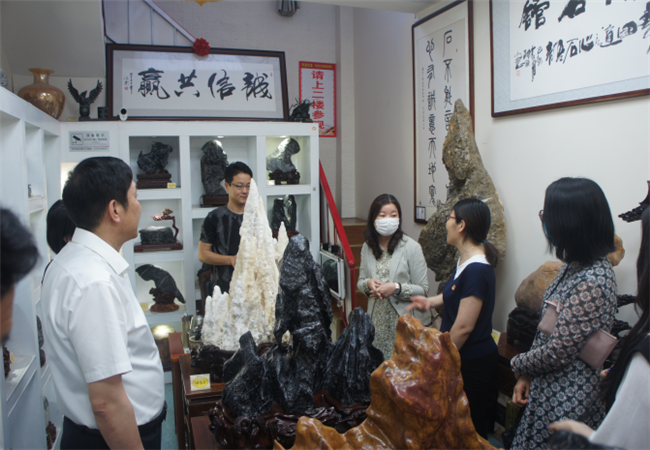 6966集团-不凡成就非凡,相信品牌的力量