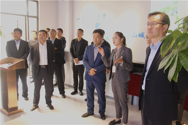 6966集团-不凡成就非凡,相信品牌的力量