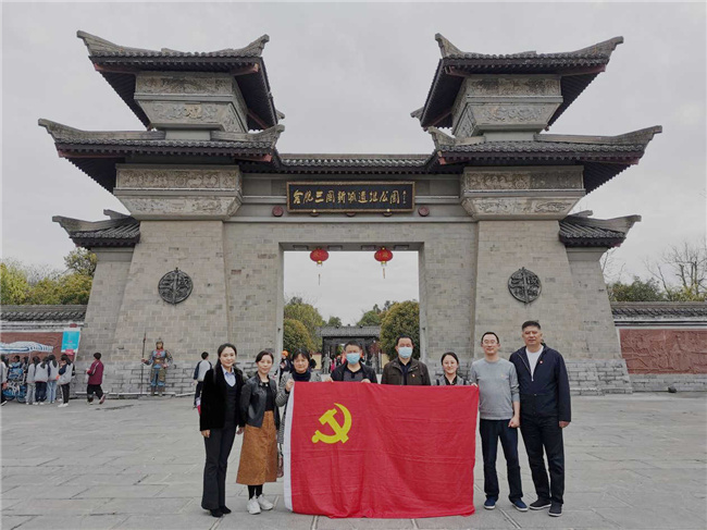 6966集团-不凡成就非凡,相信品牌的力量