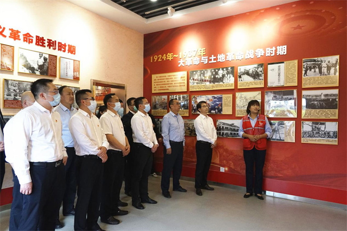 6966集团-不凡成就非凡,相信品牌的力量
