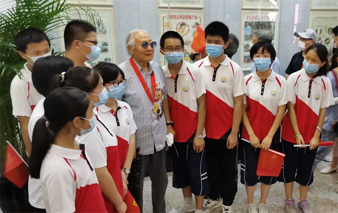 20210701152310_4836 6966集团-不凡成就非凡,相信品牌的力量