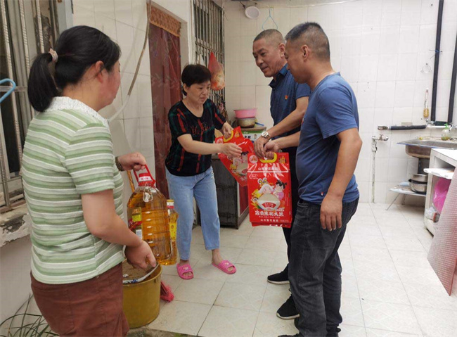 6966集团-不凡成就非凡,相信品牌的力量