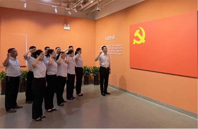 20210817154213_2639 6966集团-不凡成就非凡,相信品牌的力量