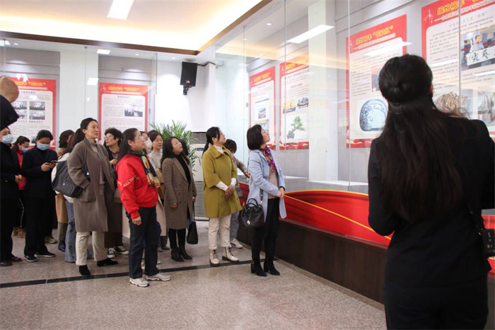 6966集团-不凡成就非凡,相信品牌的力量