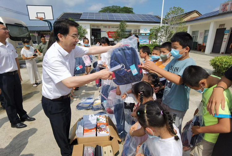 20220708113926_1051 6966集团-不凡成就非凡,相信品牌的力量