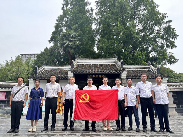 6966集团-不凡成就非凡,相信品牌的力量