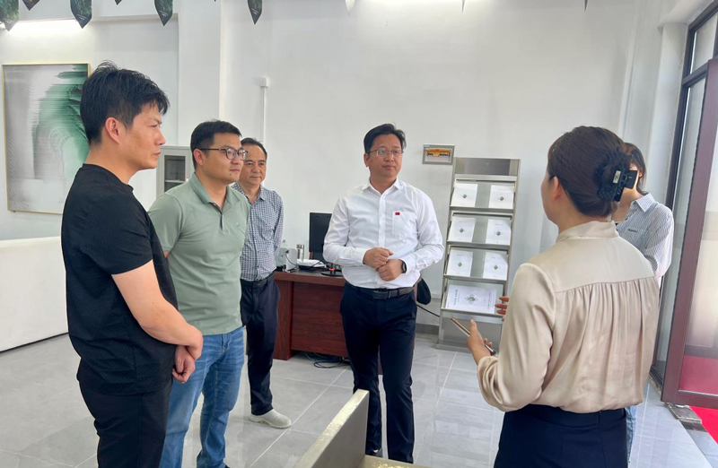 20250501180620_4267 6966集团-不凡成就非凡,相信品牌的力量