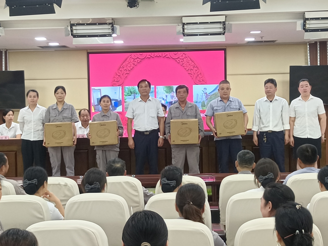 6966集团-不凡成就非凡,相信品牌的力量