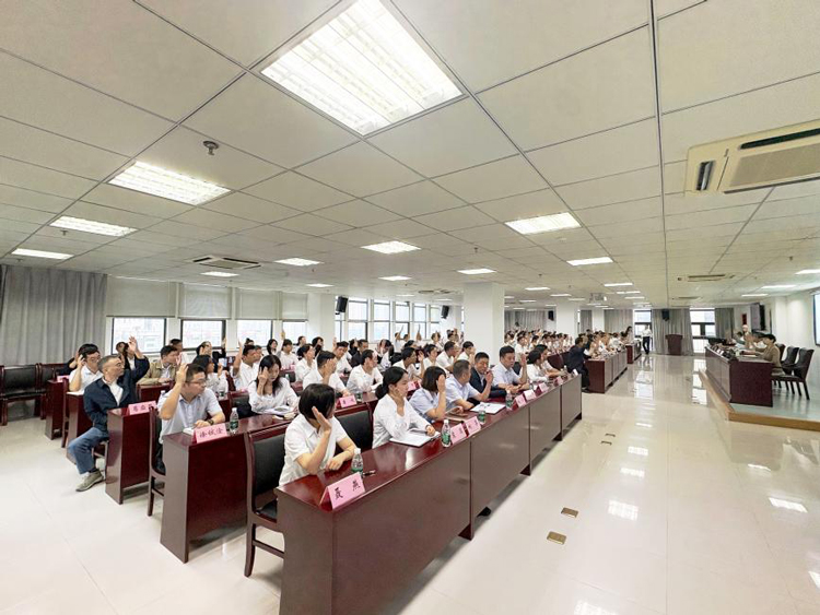 20250926164133_6400 6966集团-不凡成就非凡,相信品牌的力量