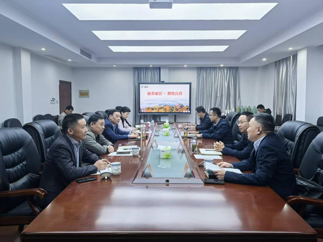 20251031112335_2691 6966集团-不凡成就非凡,相信品牌的力量