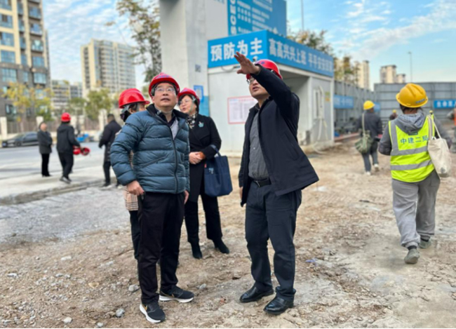 20251124093215_1292 6966集团-不凡成就非凡,相信品牌的力量